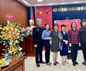 Viện KSND quận Nam Từ Liêm và huyện Đông Anh gặp mặt các cán bộ hưu trí nhân...